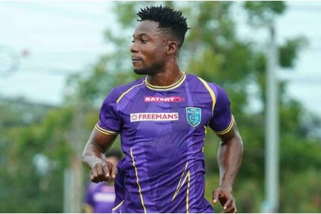 ക്വാമേ പെപ്രയും പുറത്തേക്കു തന്നെ, ടീമിലെ അഴിച്ചുപണി എവിടെയുമെത്താതെ കേരള ബ്ലാസ്റ്റേഴ്‌സ്